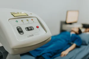 Prevremeni porođaj u surogat programu: šta budući roditelji treba da znaju o NICU nezi